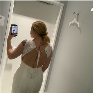 Cream lace dress EXCELLENT COND